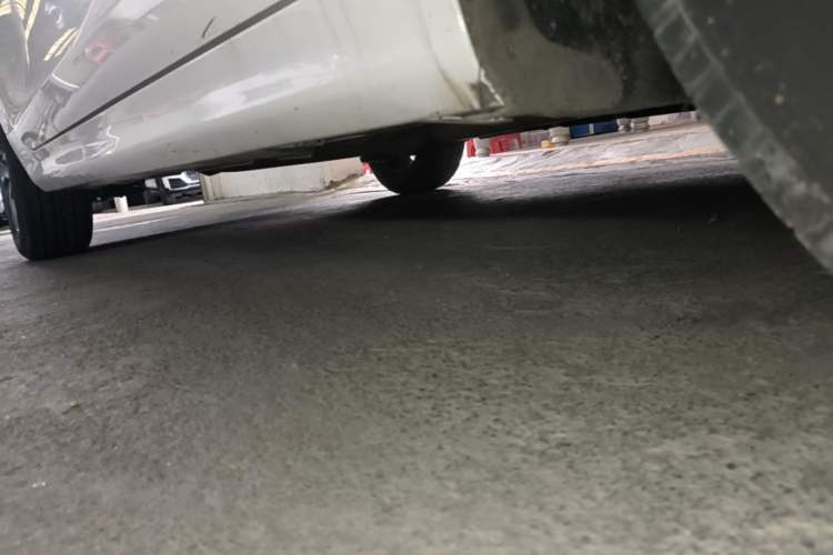 Used BYD Qin Pro 2018 1.5L Manual SmartConnect Sharp Edition Right Side Sill