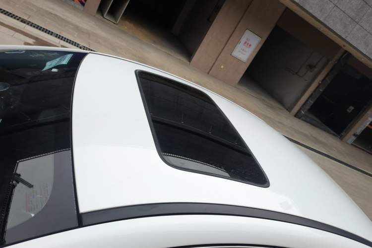 Used BYD Qin Pro 2018 1.5TI Automatic Smart Connect Fendong Model Roof