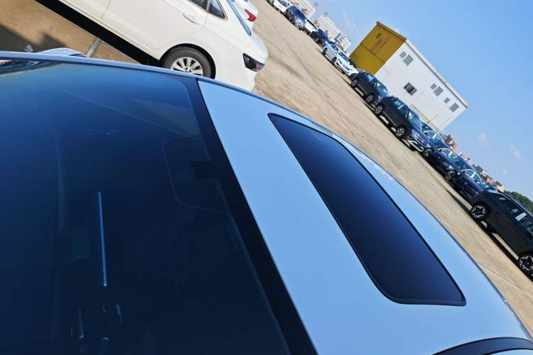 Used BYD Qin Pro 2018 1.5TI Automatic Smart Connect Fendong Model Roof