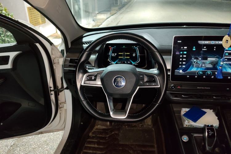 Used BYD Qin Pro 2018 1.5TI Automatic Smart Connect Luxury Edition Steering Wheel