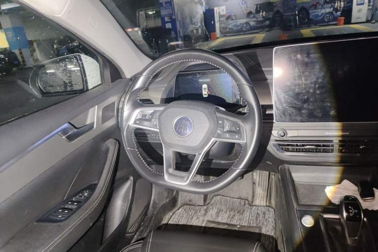 Used BYD Qin Pro 2018 1.5TI Automatic Smart Connect Fendong Model Steering Wheel