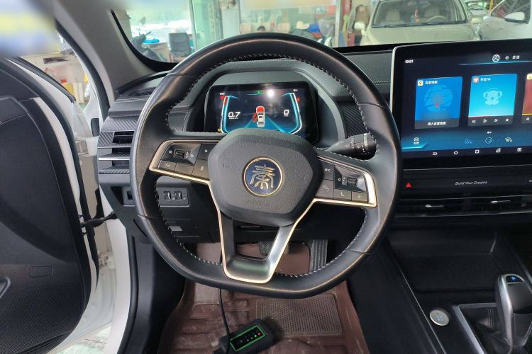Used BYD Qin Pro 2018 1.5TI Automatic Smart Connect Luxury Edition Steering Wheel