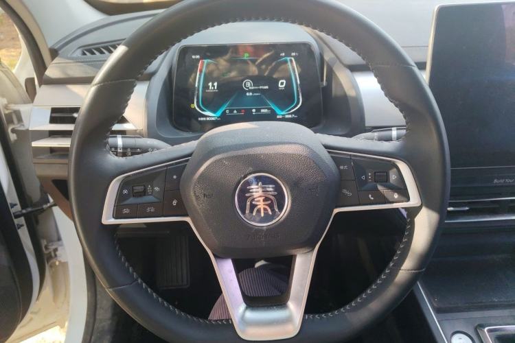 Used BYD Qin Pro 2018 1.5TI Automatic Smart Connect Luxury Edition Steering Wheel