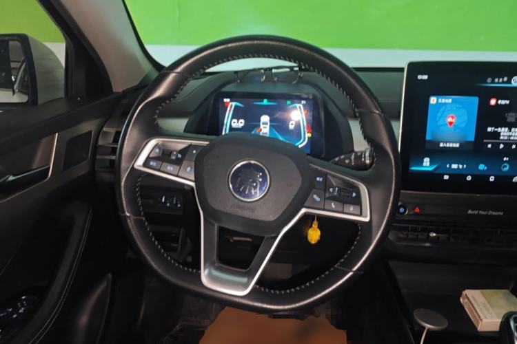 Used BYD Qin Pro 2018 1.5TI Automatic Smart Connect Fendong Model Steering Wheel