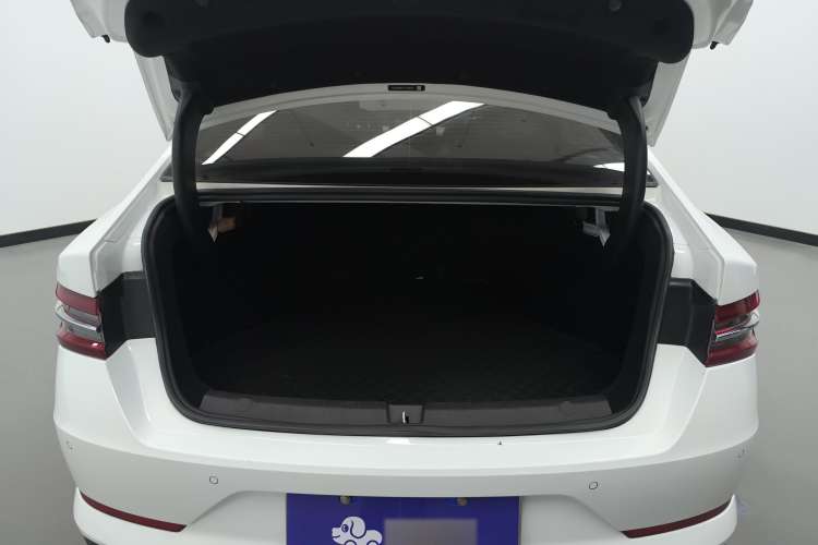 Used BYD Qin Pro 2018 1.5TI Automatic Smart Connect Luxury Edition Trunk