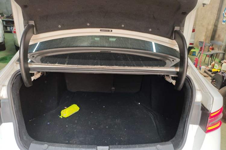Used BYD Qin Pro 2018 1.5TI Automatic Smart Connect Luxury Edition Trunk