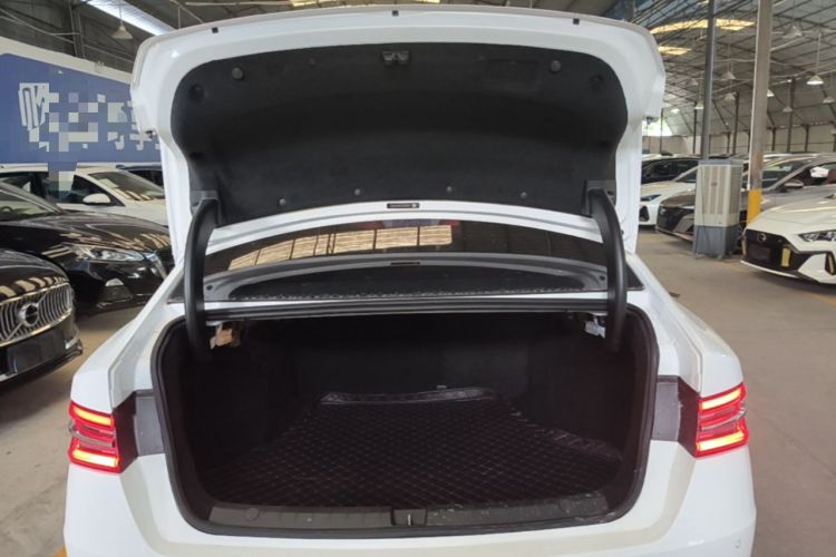 Used BYD Qin Pro 2018 1.5L Manual SmartConnect Sharp Edition Trunk