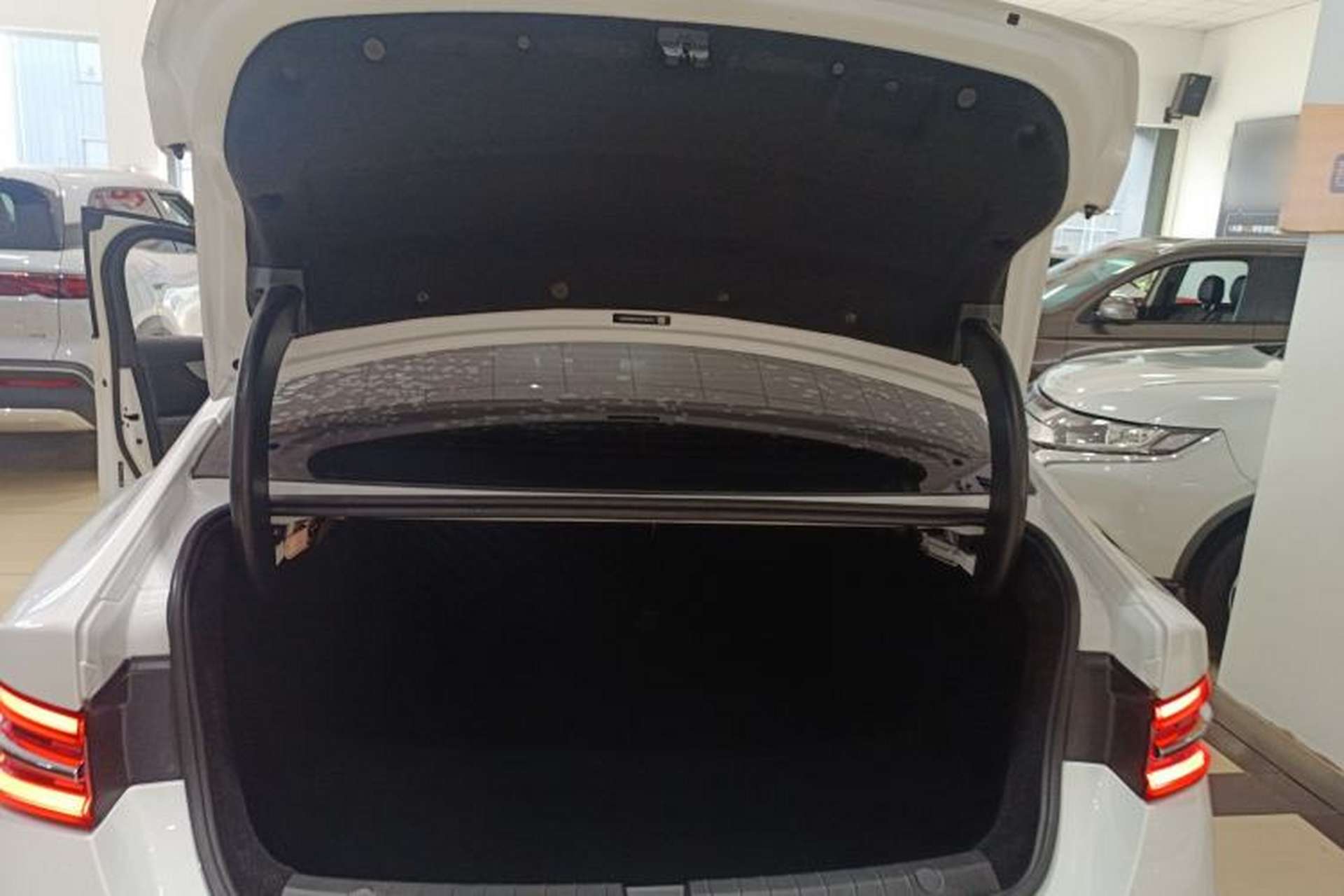 Used BYD Qin Pro 2018 1.5TI Automatic Smart Connect Fendong Model Trunk