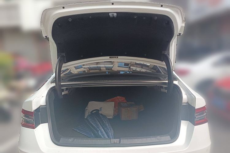 Used BYD Qin Pro 2018 1.5TI Automatic Smart Connect Luxe Model Trunk