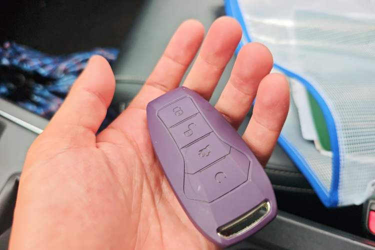 Used BYD Qin Pro 2018 1.5L Manual SmartConnect Sharp Edition Vehicle Key