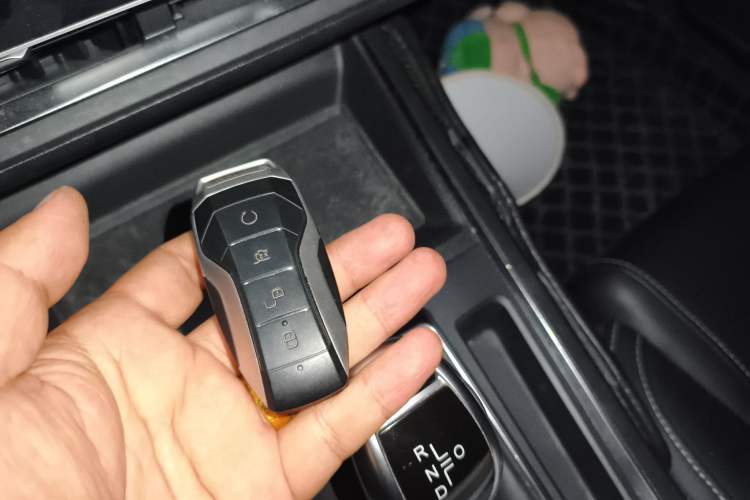 Used BYD Qin Pro 2018 1.5TI Automatic Smart Connect Luxury Edition Vehicle Key