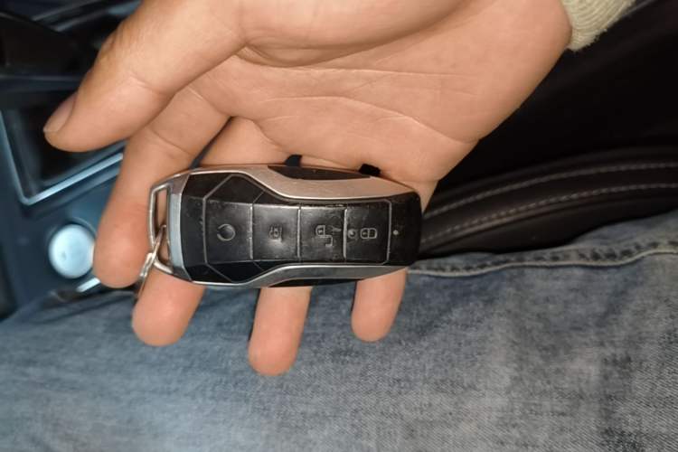 Used BYD Qin Pro 2018 1.5TI Automatic Smart Connect Fendong Model Vehicle Key