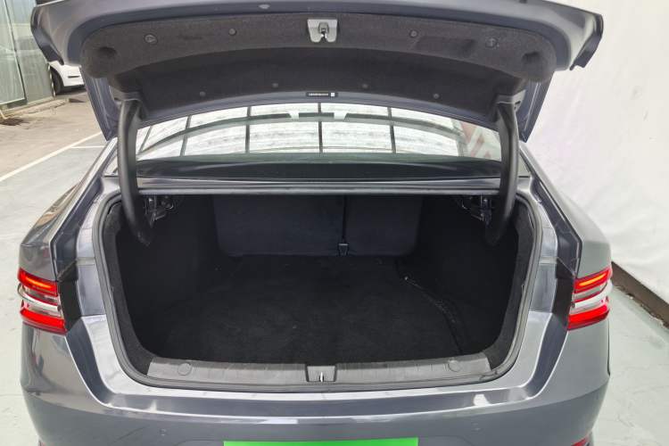 Used BYD Qin Pro 2019 Super Edition 1.5TI Automatic Smart Connect FENGSHANG Model China VI Standard Exterior 13