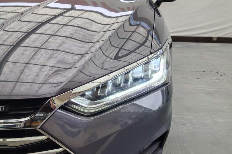 Used BYD Qin Pro 2019 Super Edition 1.5TI Automatic Smart Connect FENGSHANG Model China VI Standard Exterior 2