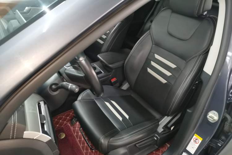 Used BYD Qin Pro 2019 Super Edition 1.5TI Automatic Smart Connect FENGSHANG Model China VI Standard Left Front Seat