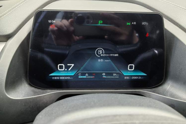 Used BYD Qin Pro 2019 Super Edition 1.5TI Automatic Smart Connect FENGSHANG Model China VI Standard Odometer Close Up
