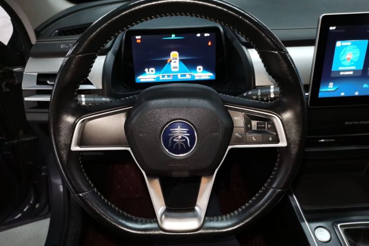 Used BYD Qin Pro 2019 Super Edition 1.5TI Automatic Smart Connect FENGSHANG Model China VI Standard Steering Wheel