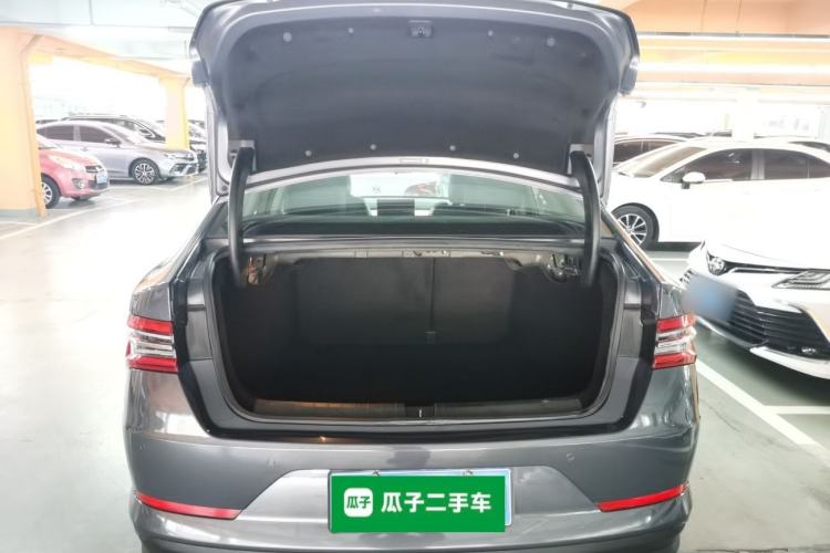 Used BYD Qin Pro 2019 Super Edition 1.5TI Automatic Smart Connect FENGSHANG Model China VI Standard Trunk