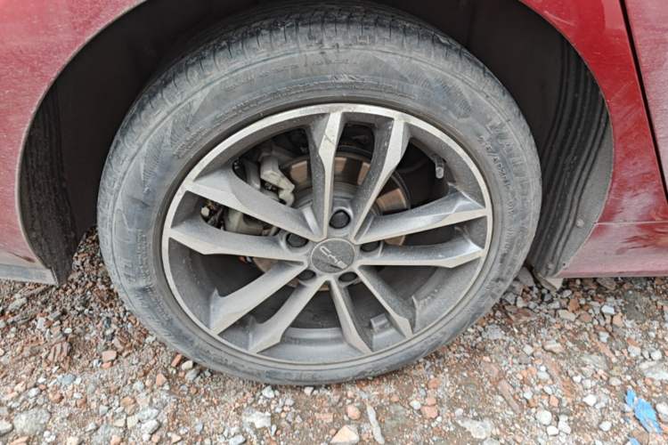 Used BYD Qin Pro 2019 Super Edition 1.5TI Automatic Smart Connect Brilliance Model China VI Standard Exterior 5