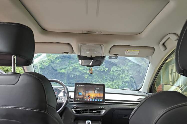 Used BYD Qin Pro 2019 Super Edition 1.5TI Automatic Smart Connect Brilliance Model China VI Standard Headliner