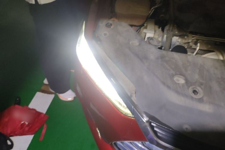 Used BYD Qin Pro 2019 Super Edition 1.5TI Manual Smart Connect Powerful Model China VI Standard Right Front Headlight