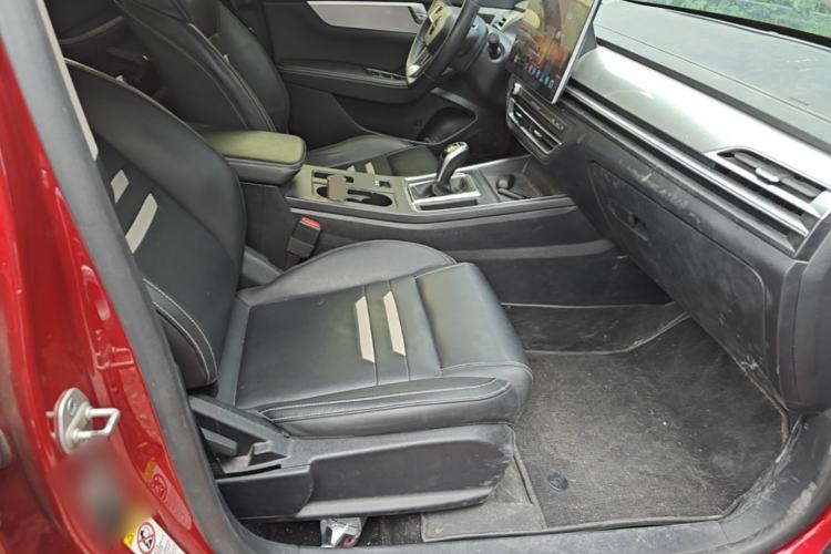 Used BYD Qin Pro 2019 Super Edition 1.5TI Automatic Smart Connect Brilliance Model China VI Standard Right Front Seat