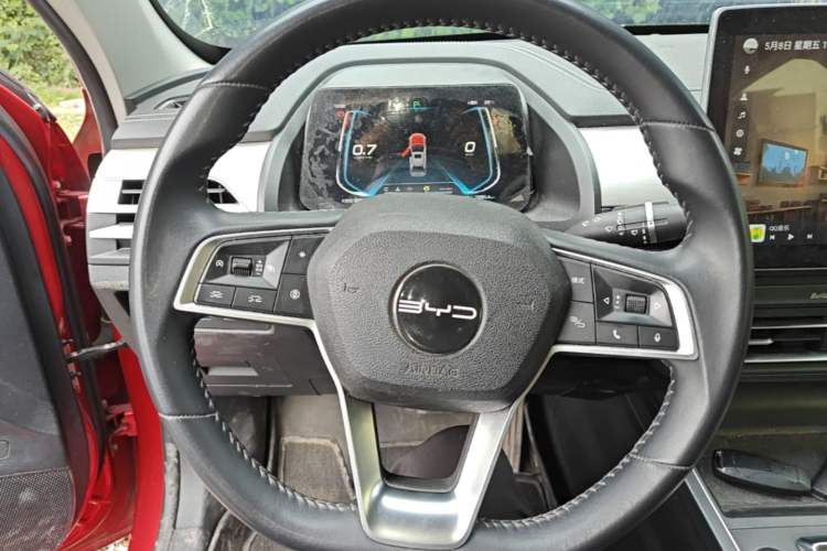 Used BYD Qin Pro 2019 Super Edition 1.5TI Automatic Smart Connect Brilliance Model China VI Standard Steering Wheel