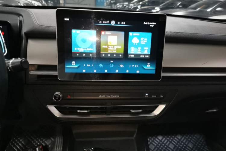 Used BYD Qin Pro 2019 Super Edition 1.5TI Automatic Smart Connect FENGSHANG Model China VI Standard Audio And AC Panel