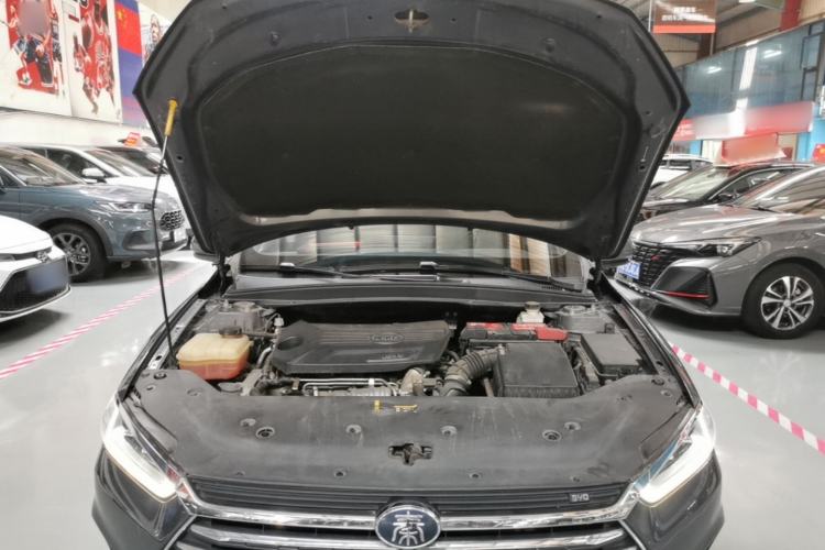 Used BYD Qin Pro 2019 Super Edition 1.5TI Automatic Smart Connect FENGSHANG Model China VI Standard Engine Bay