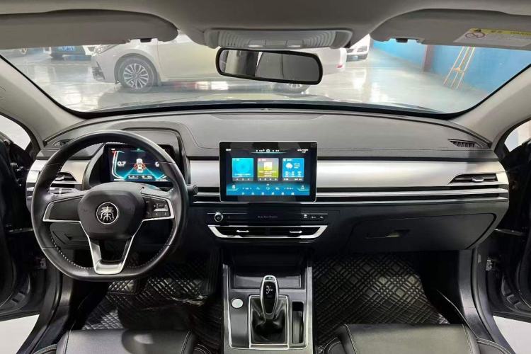 Used BYD Qin Pro 2019 Super Edition 1.5TI Automatic Smart Connect FENGSHANG Model China VI Standard Interior 3