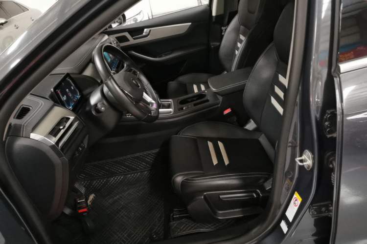 Used BYD Qin Pro 2019 Super Edition 1.5TI Automatic Smart Connect FENGSHANG Model China VI Standard Left Front Seat