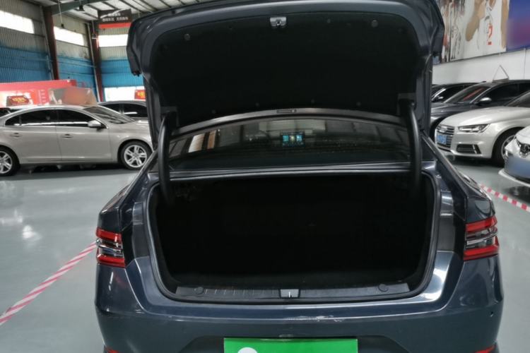Used BYD Qin Pro 2019 Super Edition 1.5TI Automatic Smart Connect FENGSHANG Model China VI Standard Trunk