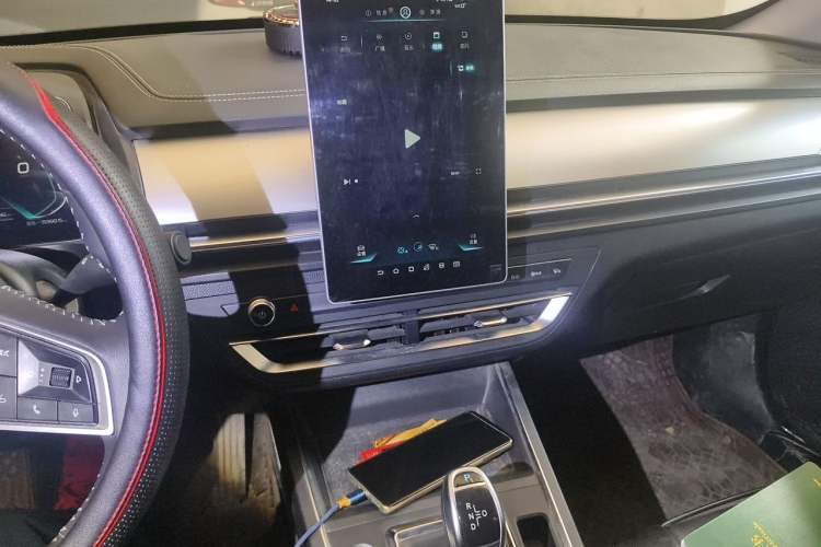 Used BYD Qin Pro 2019 Super Edition 1.5TI Automatic Smart Connect Dynamic Model China VI Standard Audio And AC Panel