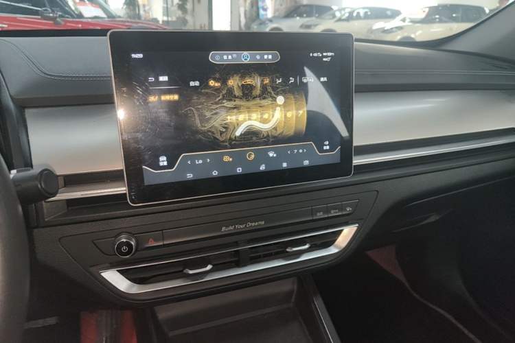 Used BYD Qin Pro 2019 Super Edition 1.5TI Automatic Smart Connect FENGSHANG Model China VI Standard Audio And AC Panel