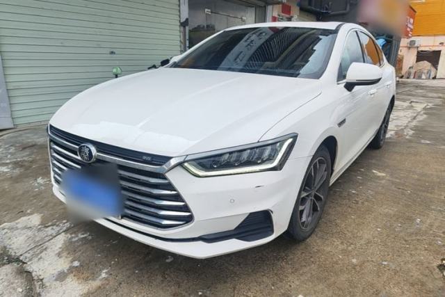 Used BYD Qin Pro 2019 Super Edition 1.5TI Automatic Smart Connect Enjoyment Model China VI Standard