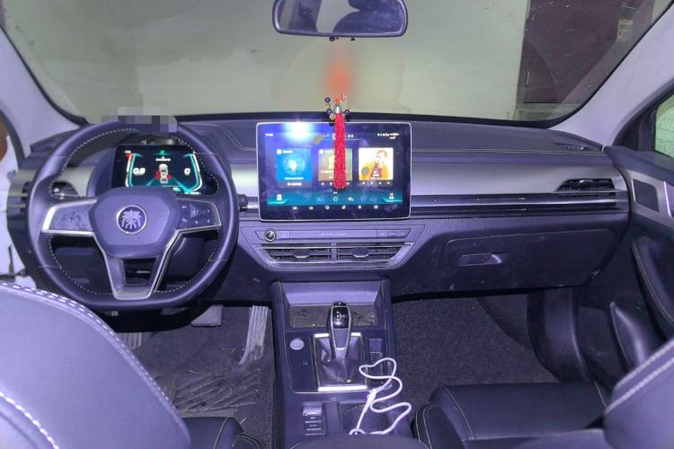 Used BYD Qin Pro 2019 Super Edition 1.5TI Automatic Smart Connect FENGSHANG Model China V Standard Center Console