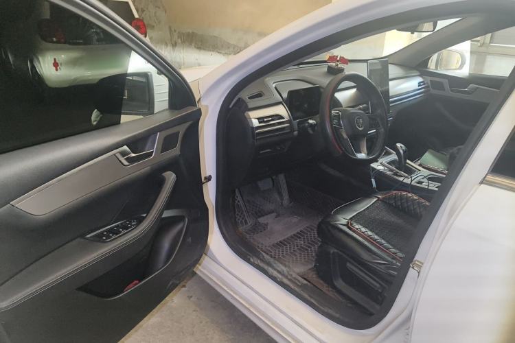 Used BYD Qin Pro 2019 Super Edition 1.5TI Automatic Smart Connect Dynamic Model China VI Standard Driver Seat