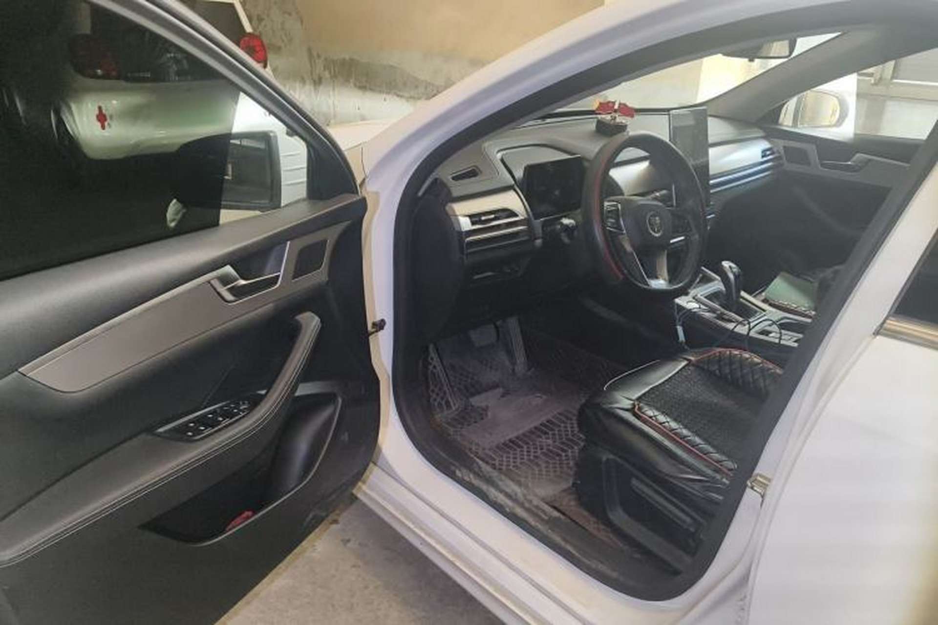 Used BYD Qin Pro 2019 Super Edition 1.5TI Automatic Smart Connect Dynamic Model China VI Standard Driver Seat
