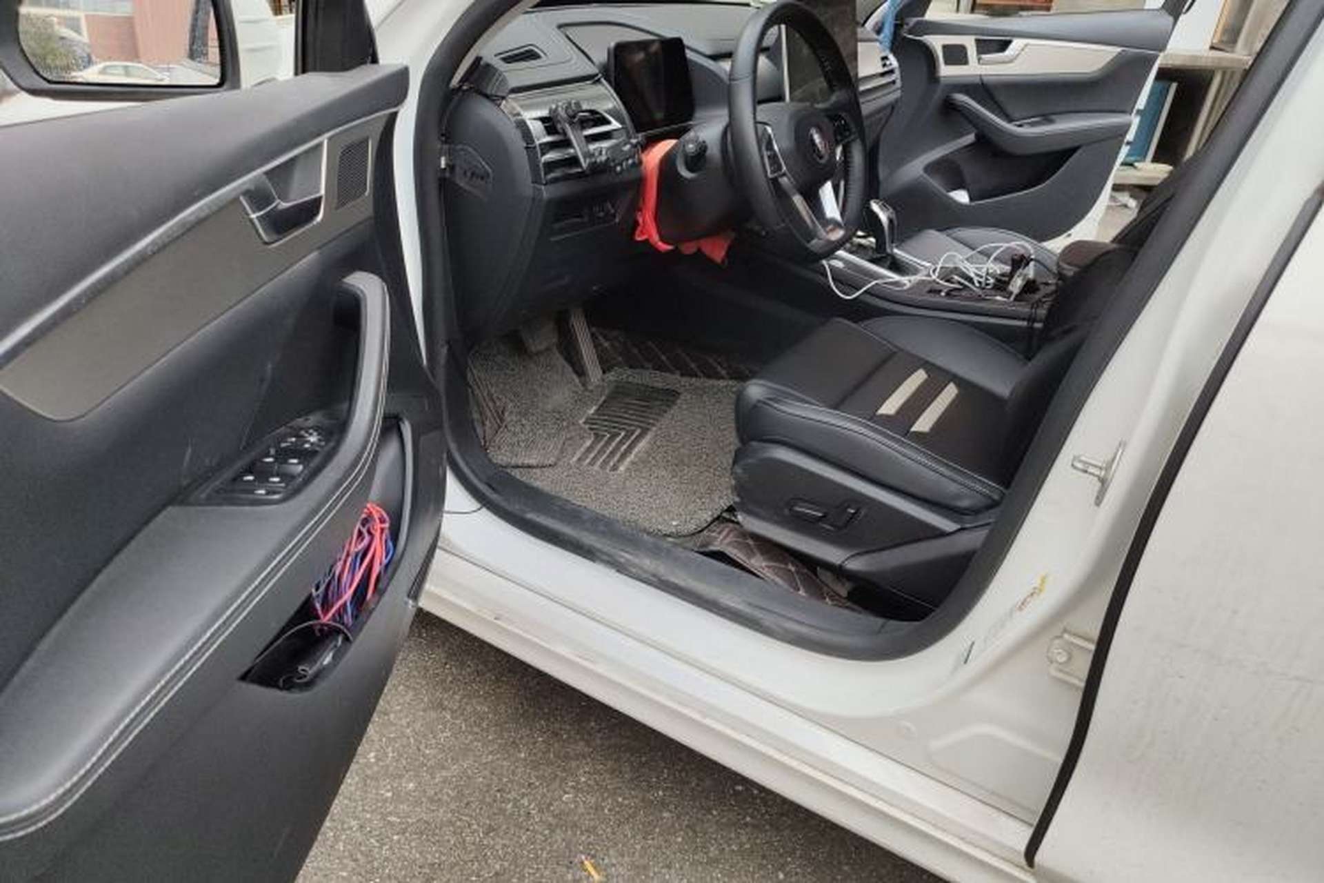 Used BYD Qin Pro 2019 Super Edition 1.5TI Automatic Smart Connect Enjoyment Model China VI Standard Driver Seat