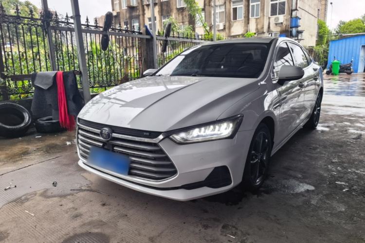 Used BYD Qin Pro 2019 Super Edition 1.5TI Automatic Smart Connect Enjoyment Model China VI Standard Guazi used car, China used car export, Used car for sale, Used  cars, Cheapest cars for sale