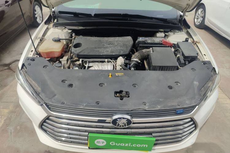 Used BYD Qin Pro 2019 Super Edition 1.5TI Automatic Smart Connect FENGSHANG Model China VI Standard Engine Bay