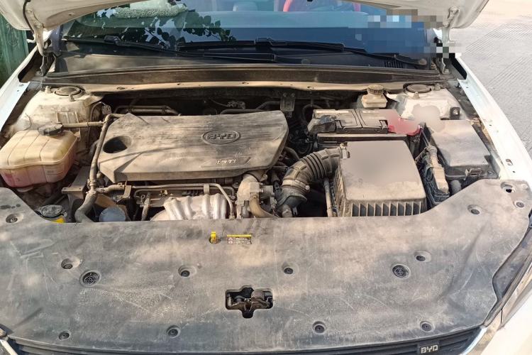 Used BYD Qin Pro 2019 Super Edition 1.5TI Automatic Smart Connect Dynamic Model China V Standard Engine Bay
