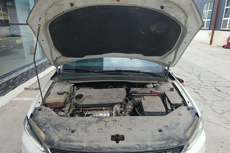 Used BYD Qin Pro 2019 Super Edition 1.5TI Automatic Smart Connect FENGSHANG Model China VI Standard Engine Bay