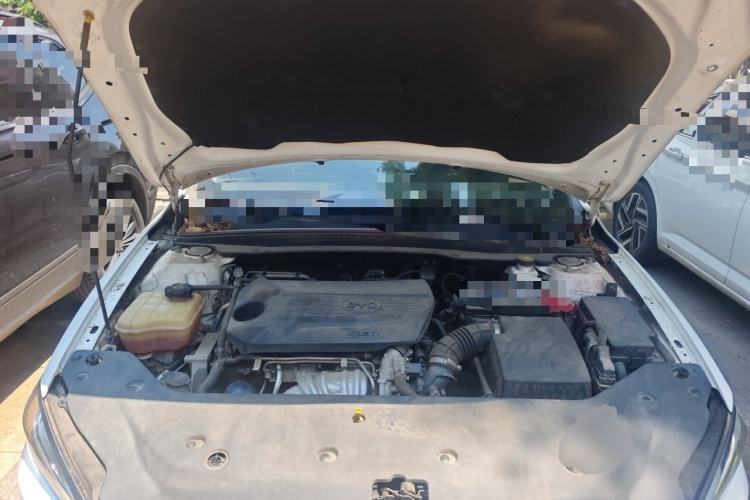 Used BYD Qin Pro 2019 Super Edition 1.5TI Automatic Smart Connect Dynamic Model China VI Standard Engine Bay