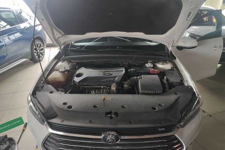 Used BYD Qin Pro 2019 Super Edition 1.5TI Automatic Smart Connect FENGSHANG Model China VI Standard Engine Bay