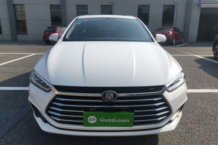 Used BYD Qin Pro 2019 Super Edition 1.5TI Manual Smart Connect Powerful Model China VI Standard Exterior 1