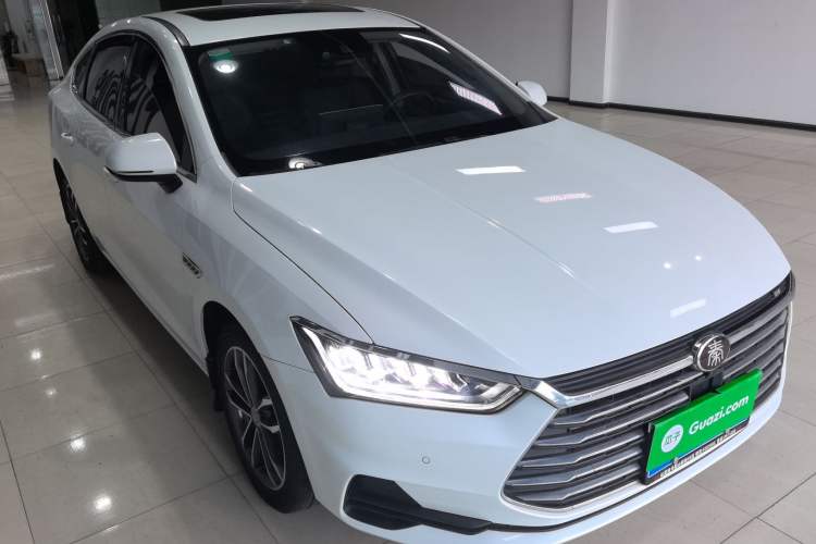 Used BYD Qin Pro 2019 Super Edition 1.5TI Automatic Smart Connect Brilliance Model China V Standard Exterior 2
