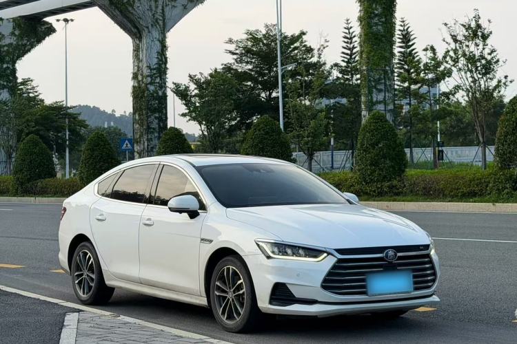 Used BYD Qin Pro 2019 Super Edition 1.5TI Automatic Smart Connect Enjoyment Model China VI Standard Exterior 2
