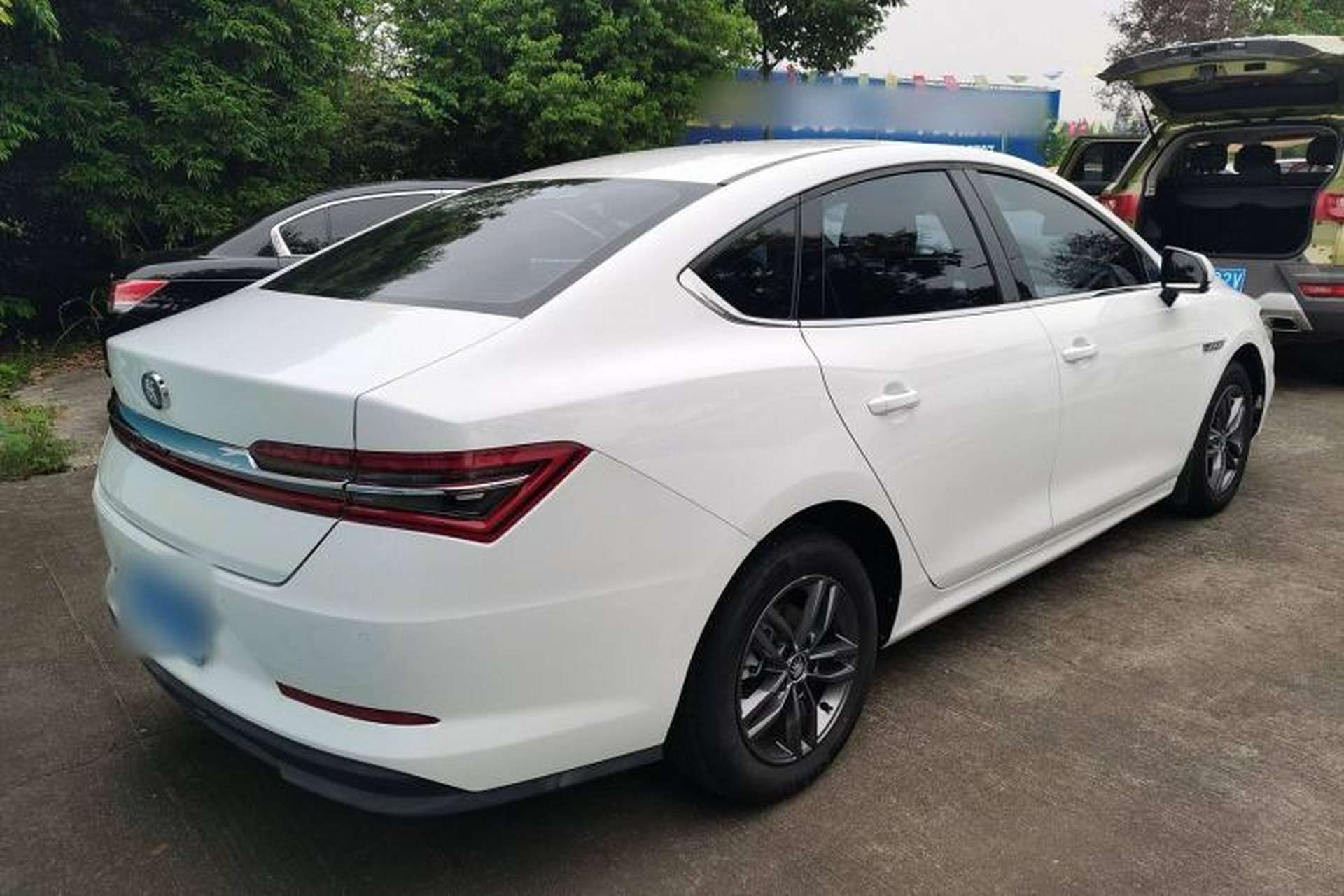 Used BYD Qin Pro 2019 Super Edition 1.5TI Manual Smart Connect Fierce Model China V Standard Exterior 3