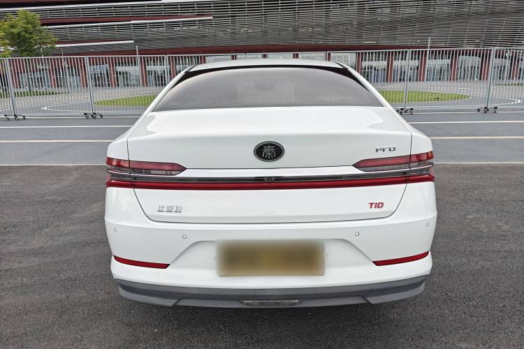 Used BYD Qin Pro 2019 Super Edition 1.5TI Automatic Smart Connect Flagship Model China V Standard Exterior 4